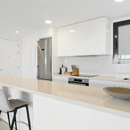 Vivi Homes - Boa Pool, Terrace & Sea View