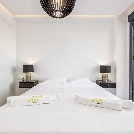 Vivi Homes - Boa Pool, Terrace & Sea View Апартаменты *