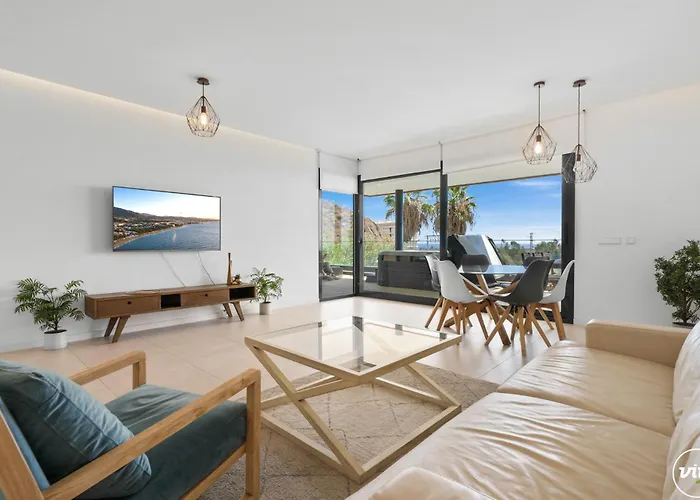 Vivi Homes - Boa Pool, Terrace & Sea View * Fuengirola