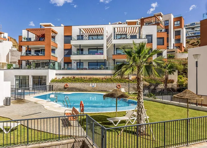 Vivi Homes - Boa Pool, Terrace & Sea View *