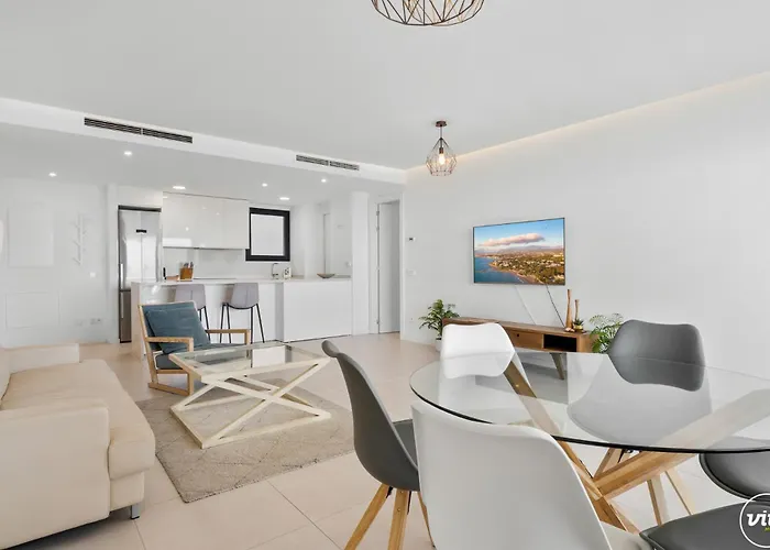 Vivi Homes - Boa Pool, Terrace & Sea View Lägenhet Fuengirola