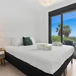 Vivi Homes - Boa Pool, Terrace & Sea View Апартаменты