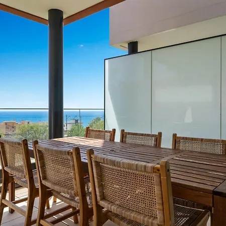 Vivi Homes - Boa Pool, Terrace & Sea View * 푸엔히롤라