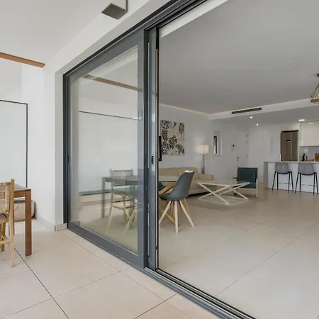 Vivi Homes - Boa Pool, Terrace & Sea View *